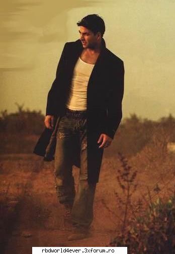 Akshay Kumar - **Chris_Pollito** - Actori/Actritze
