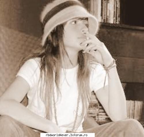 ***Brenda Asnicar*** - **Chris_Pollito** - Actori/Actritze
