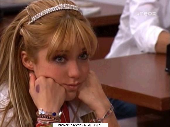 *Capturi R3B3LD3* - bebita_angelita - Anahi