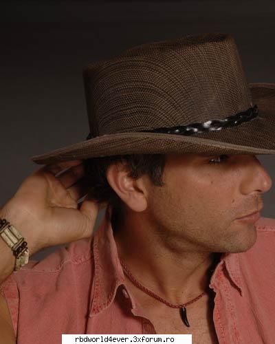 Christian Meier - **Chris_Pollito** - Actori/Actritze