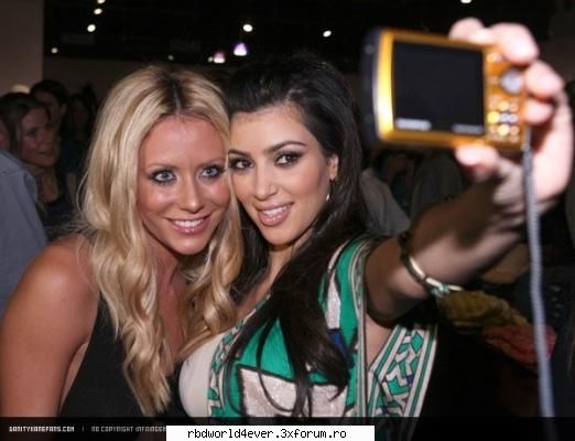 **DaNiTy KaNe** - anahi_princessa - Muzica