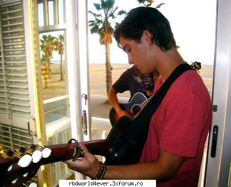 Diego Gonzales - anahi_princessa - R3B3LD3