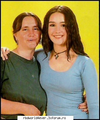 Familia ei - **Chris_Pollito** - Dulce Maria