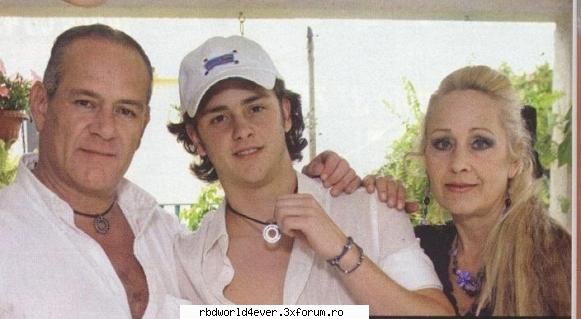 Familia lui Ucker - anahi_princessa - Christopher