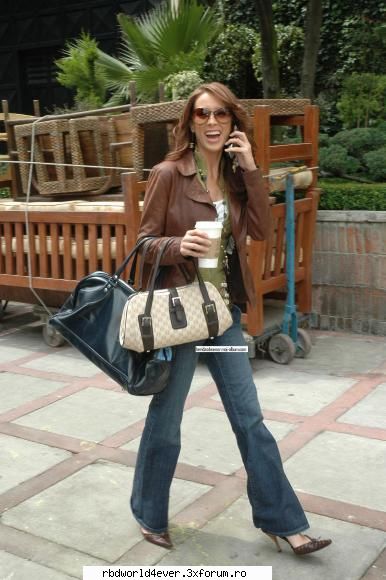 Jacqueline Bracamontes - anahi_princessa - Actori/Actritze