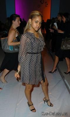 *Kat Deluna* - **Chris_Pollito** - Muzica