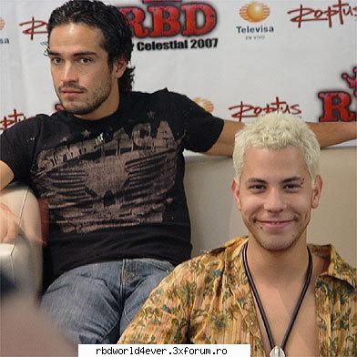 ~Los P~ - **Chris_Pollito** - Los reyes