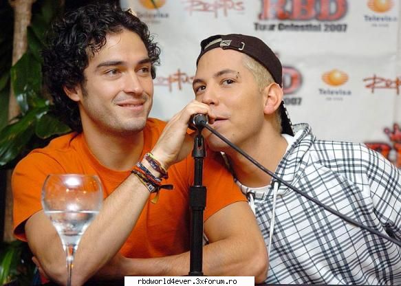 ~Los P~ - **Chris_Pollito** - Los reyes