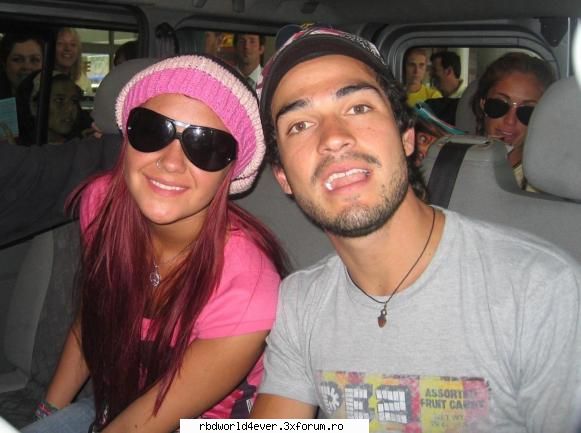<Los Trendy's> - anahi_princessa - Los Trendy's
