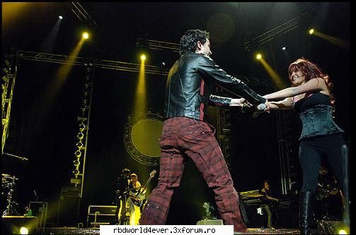 <Los Trendy's> - anahi_princessa - Los Trendy's
