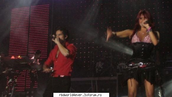 <Los Trendy's> - raluca_dragutza52 - Los Trendy's