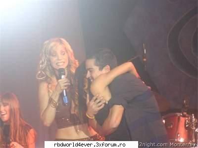 <Los Trendy's> - anahi_princessa - Los Trendy's