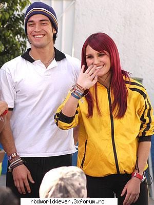 <Los Trendy's> - anahi_princessa - Los Trendy's