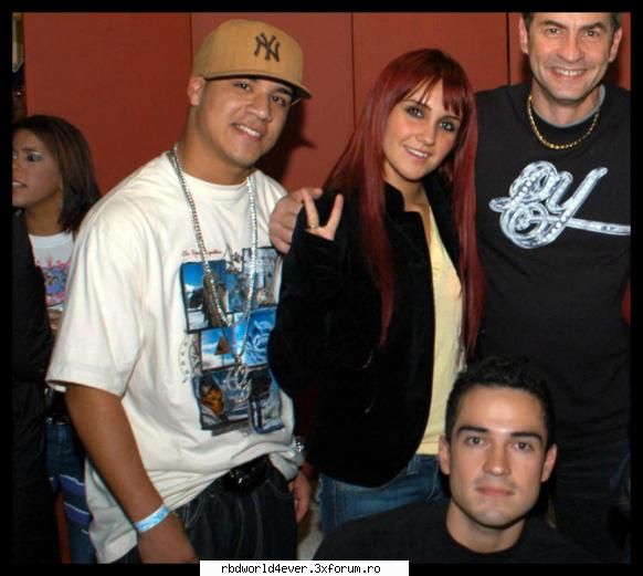 <Los Trendy's> - anahi_princessa - Los Trendy's