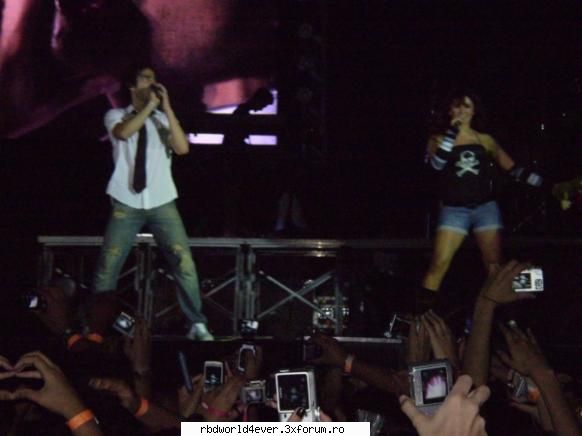 <Los Trendy's> - anahi_princessa - Los Trendy's