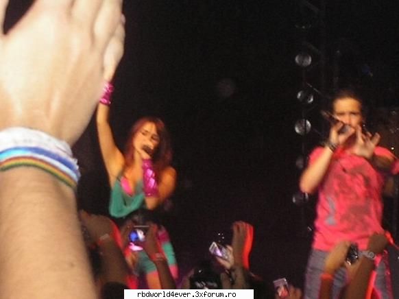 <Los Trendy's> - anahi_princessa - Los Trendy's