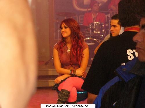 <Los Trendy's> - anahi_princessa - Los Trendy's