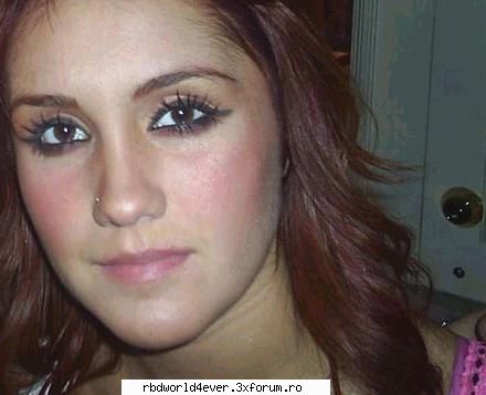 Machiajul zilei - imi place machiajul ei - Dulce Maria