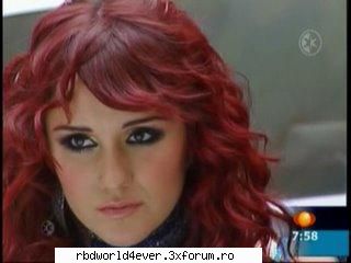 Machiajul zilei - este ca o papusa machiata asa - Dulce Maria