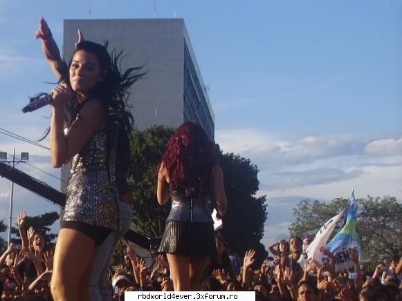 *Maycandy's* - **Chris_Pollito** - Las reinas