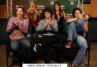 -*POZE*- - **Chris_Pollito** - RBD