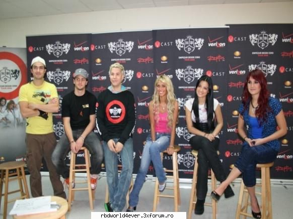 -*POZE*- - **Chris_Pollito** - RBD
