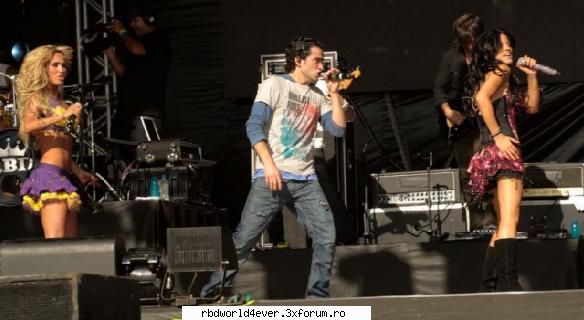 -*POZE*- - anahi_princessa - RBD