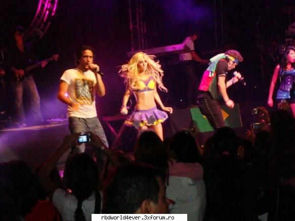 -*POZE*- - anahi_princessa - RBD