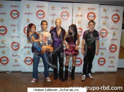 -*POZE*- - anahi_princessa - RBD
