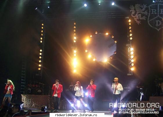 -*POZE*- - **Chris_Pollito** - RBD