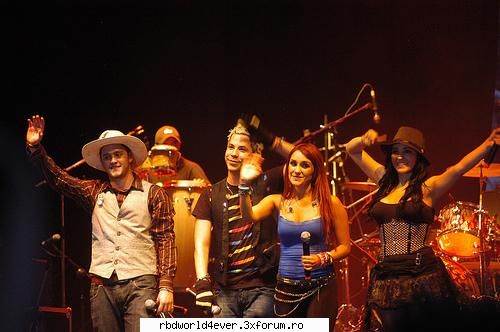 -*POZE*- - anahi_princessa - RBD