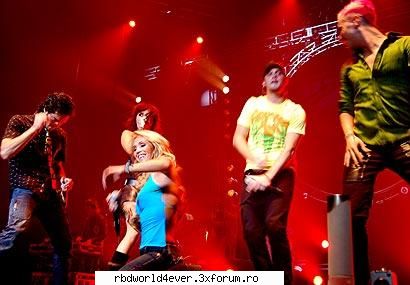 -*POZE*- - anahi_princessa - RBD
