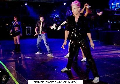 -*POZE*- - anahi_princessa - RBD