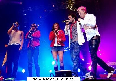 -*POZE*- - anahi_princessa - RBD