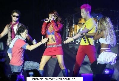 -*POZE*- - anahi_princessa - RBD