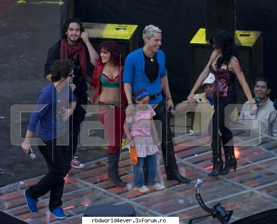 -*POZE*- - **Chris_Pollito** - RBD