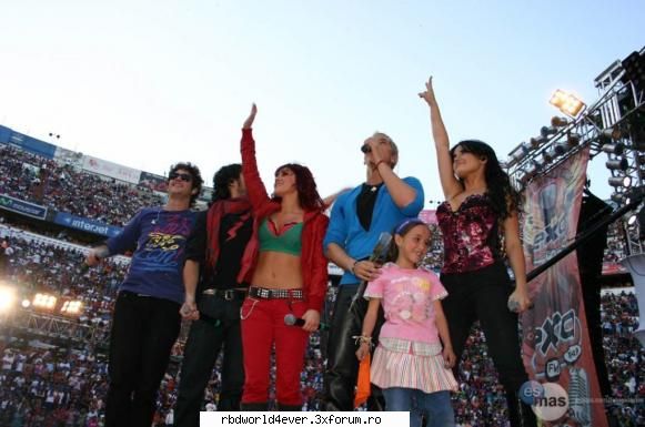 -*POZE*- - anahi_princessa - RBD