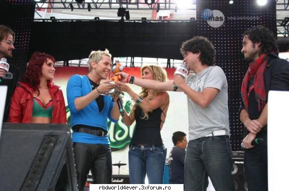 -*POZE*- - anahi_princessa - RBD