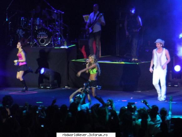-*POZE*- - anahi_princessa - RBD