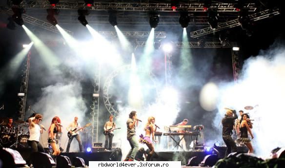 -*POZE*- - anahi_princessa - RBD