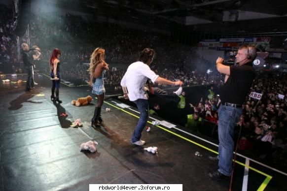 -*POZE*- - anahi_princessa - RBD