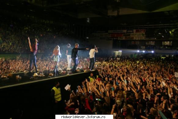 -*POZE*- - anahi_princessa - RBD