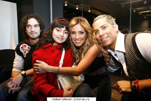 -*POZE*- - anahi_princessa - RBD