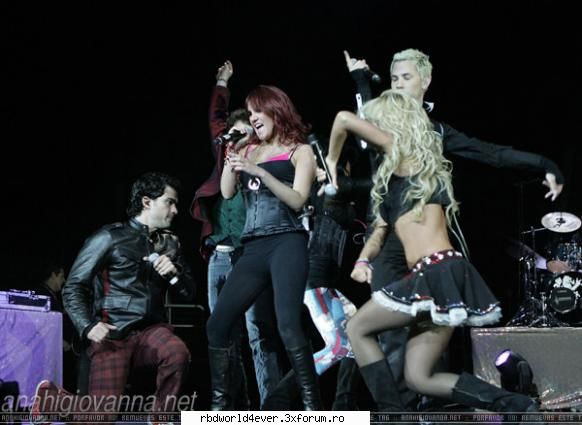 -*POZE*- - anahi_princessa - RBD