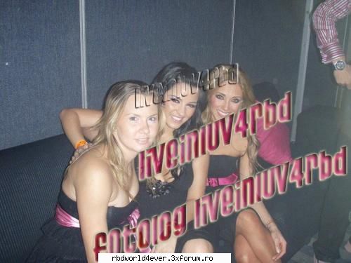 *Portirroni* - anahi_princessa - Las reinas