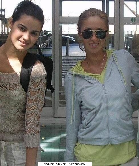 *Portirroni* - **Chris_Pollito** - Las reinas