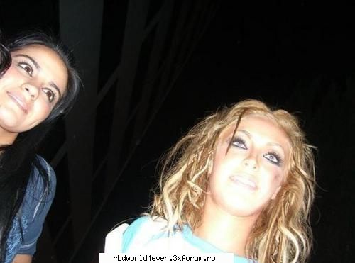 *Portirroni* - anahi_princessa - Las reinas