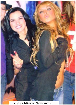 *Portirroni* - anahi_princessa - Las reinas