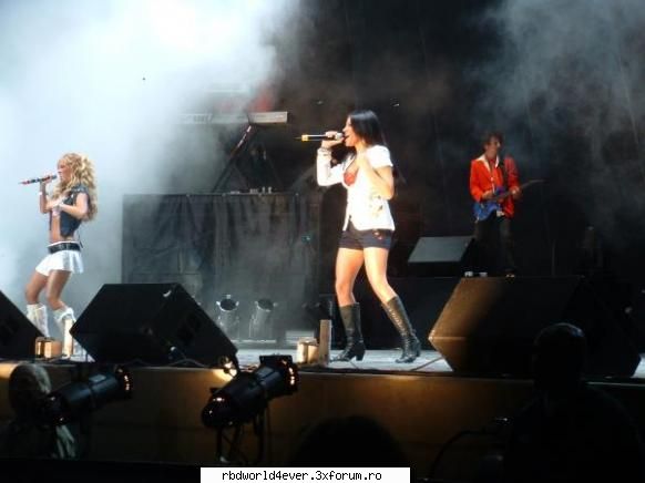 *Portirroni* - anahi_princessa - Las reinas