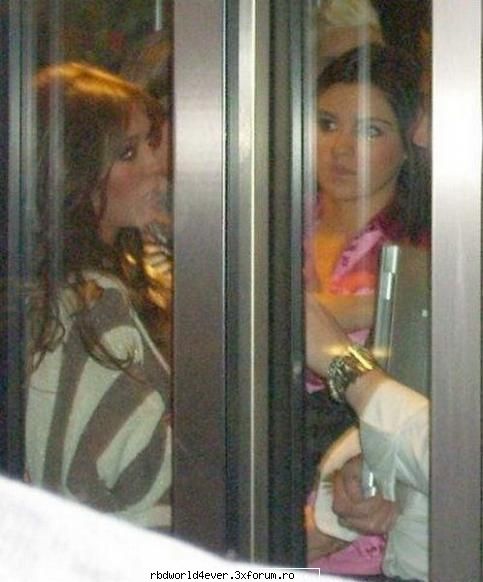 *Portirroni* - anahi_princessa - Las reinas